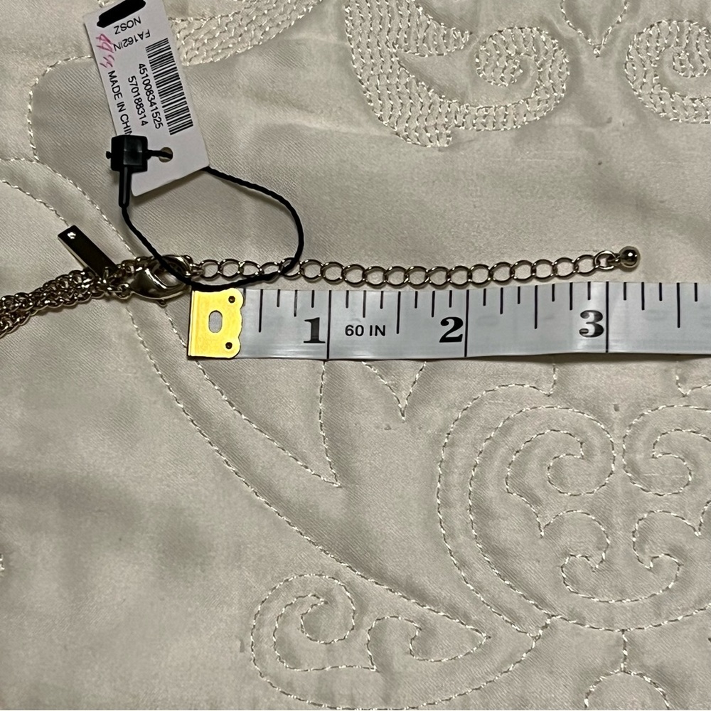 White House Black Market Necklace - Picture 10 of 14